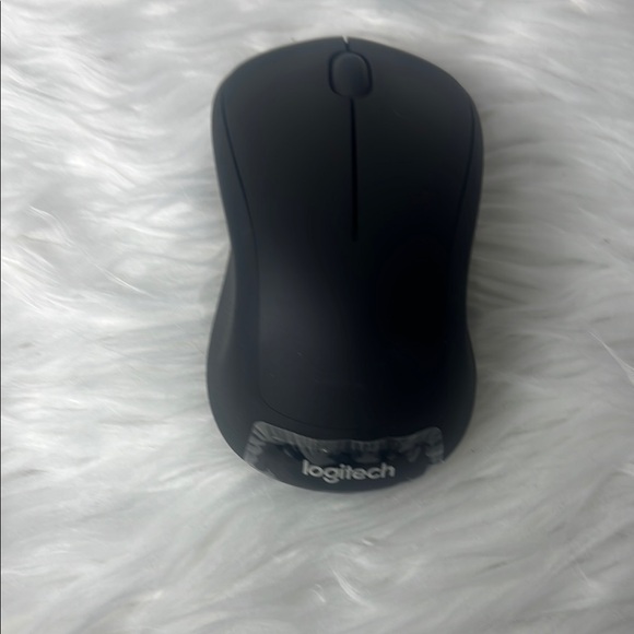 Logitech M310 Wireless Mouse - Black - Picture 3 of 5